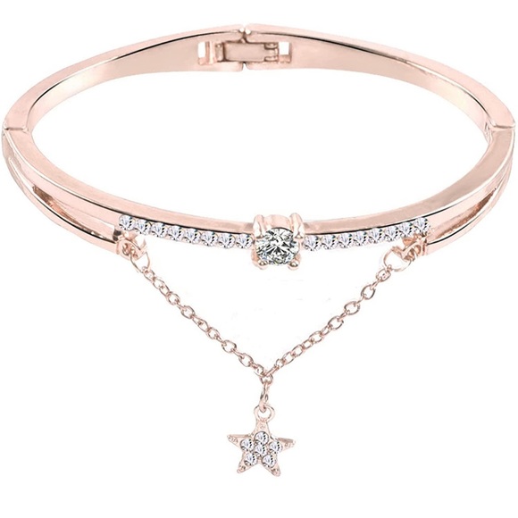 Jewelry - ⭐️ Pattern ❤️ Crystal Love Opening Bangle Bracelet